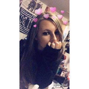 Meet your Posher, Danielle